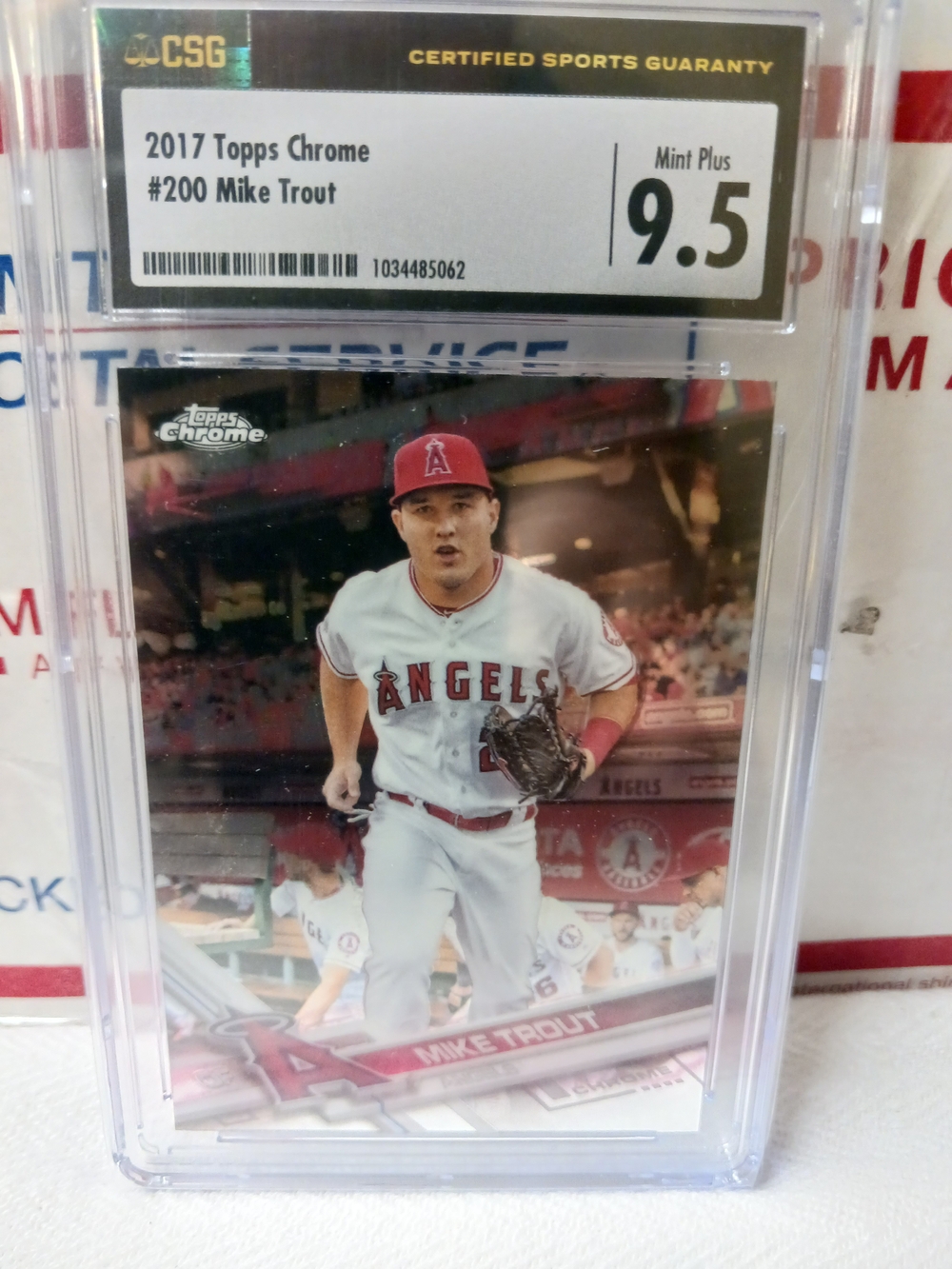 2017 TOPPS CHROME MIKE TROUT REFRACTOR GRADED MINT PLUS 9.5